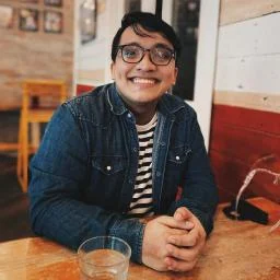 Artifacts — self-hosted artifact publishing (HTML/JSX/Markdown/zip → unguessable URL)